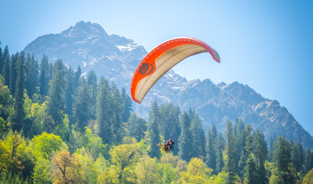 Seasonal views of Manali